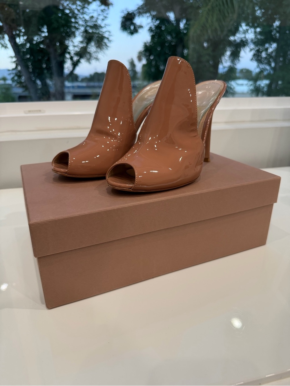 Gianvito Rossi Patent Peep-Toe Mules in Tan